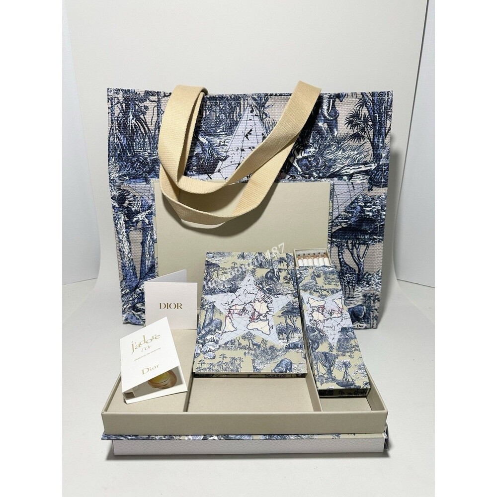 DIOR Beauty Around the world Gift Set Notebook, Pencils & Large Straw Tote Bag